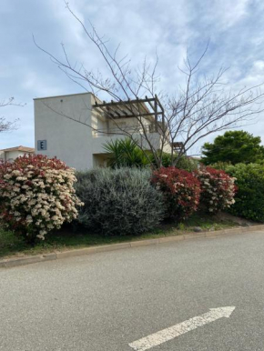 Appartement T3 bord de mer résidence Aqualinda E55